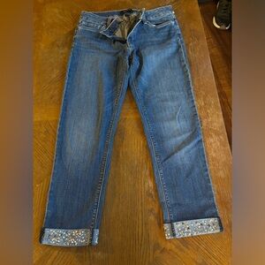 Women’s White House black market slim ankle jeans size 8